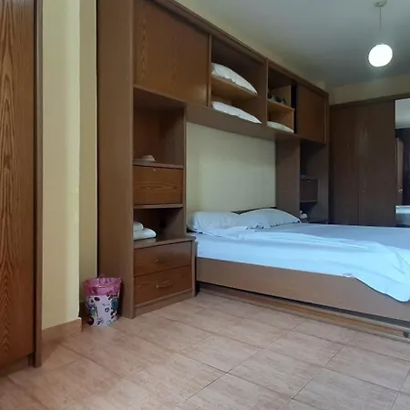 Enki's Guest house *