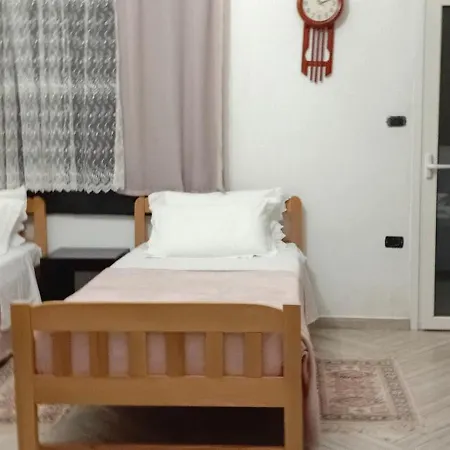 Pensión Enki's Garden 4*