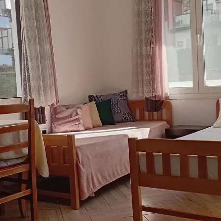 Pensión Enki's Garden 4*